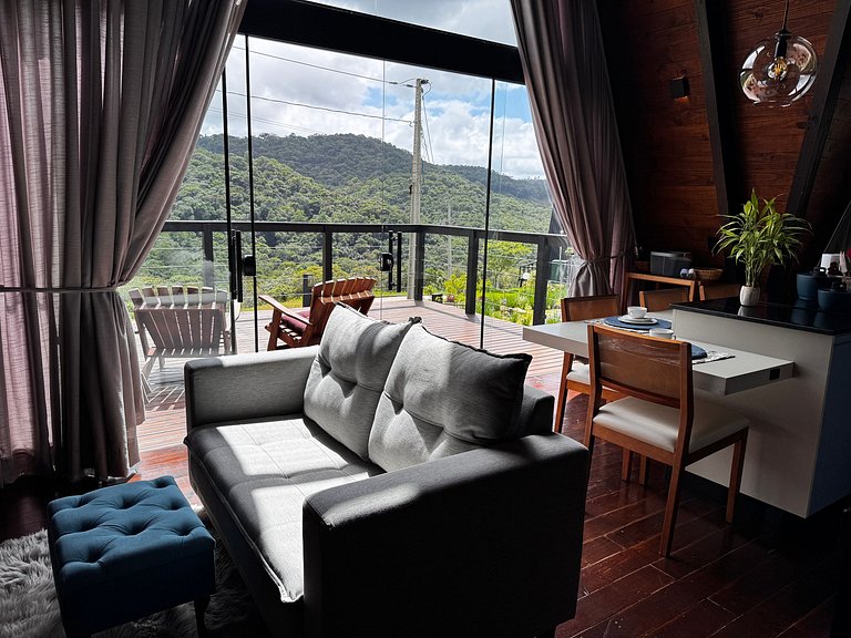 Chalé com hidro, lareira e cozinha, perto Floripa