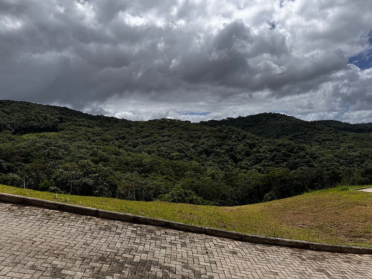 Chalé com hidro, lareira e cozinha, perto Floripa