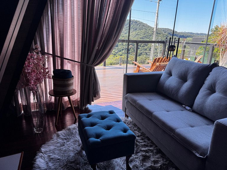 Chalé com hidro, lareira e cozinha, perto Floripa