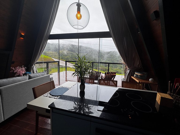 Chalé com hidro, lareira e cozinha, perto Floripa