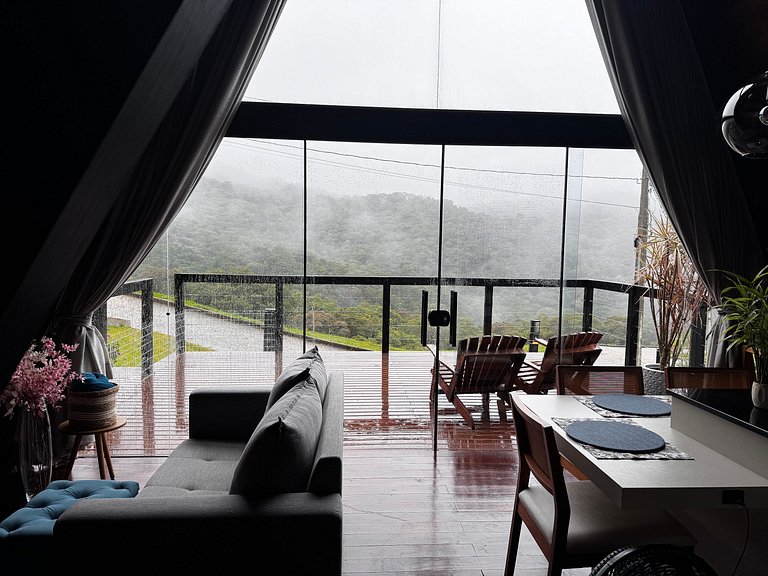 Chalé com hidro, lareira e cozinha, perto Floripa