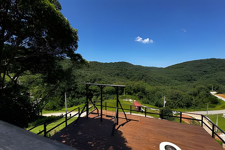 Chalé | Hidro | Churrasqueira | Deck com vista