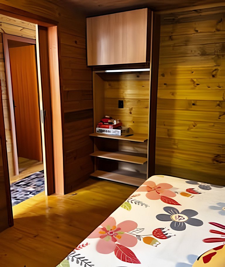 Chalé | Hidro | Churrasqueira | Deck com vista