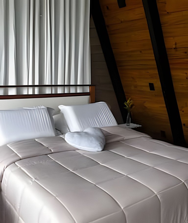 Chalé | Hidro | Churrasqueira | Deck com vista