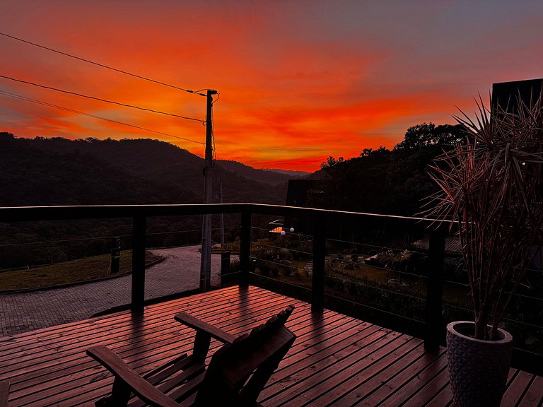 Chalé com Hidro, Lareira e Vista para o Vale