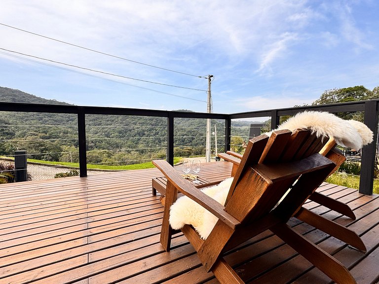 Chalé com Hidro, Lareira e Vista para o Vale