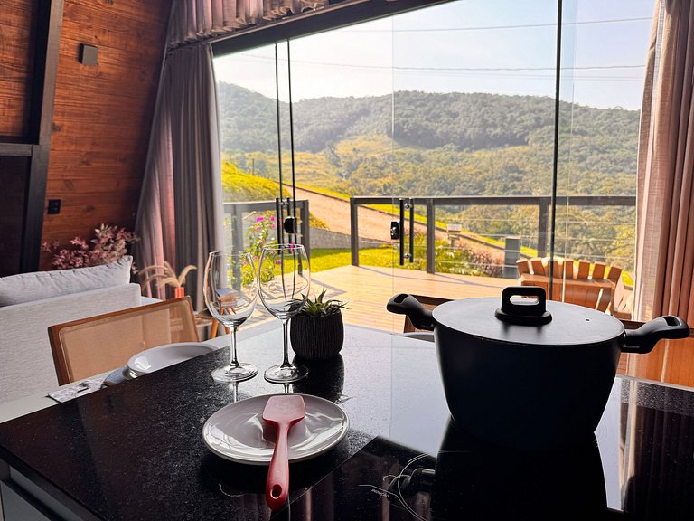Chalé com Hidro, Lareira e Vista para o Vale