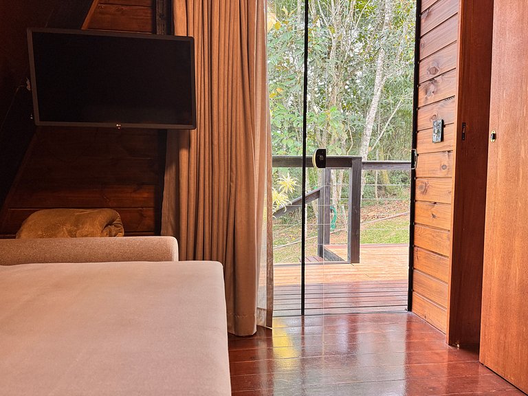 Chalé com Hidro, Lareira e Vista para o Vale
