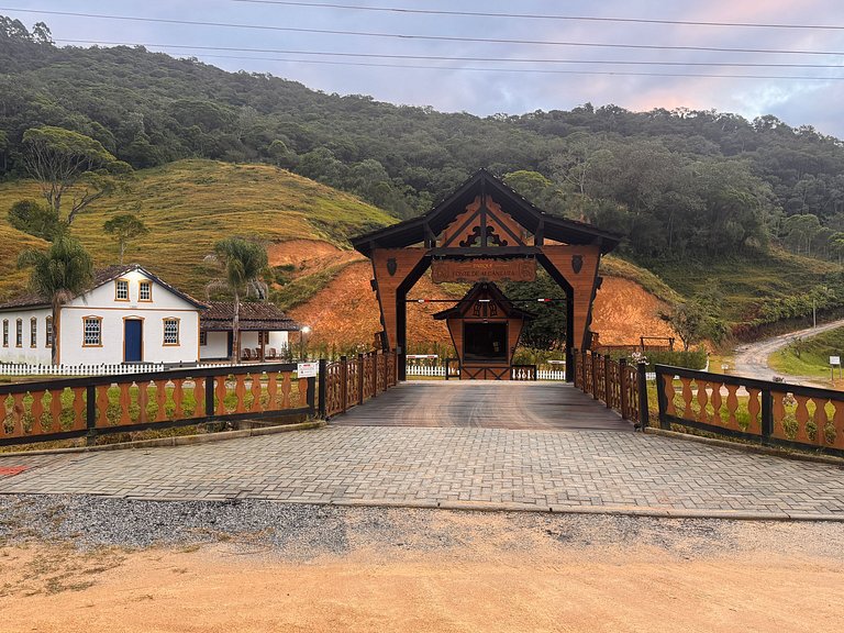 Refúgio na Colina| Hidro | Lareira | churrasqueira